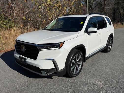 2023 Honda Pilot Touring