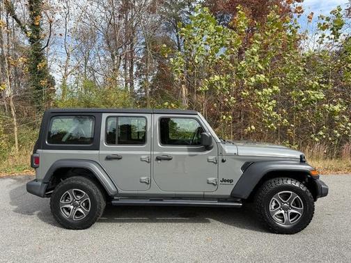 2023 Jeep Wrangler Sport