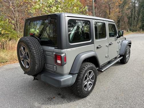 2023 Jeep Wrangler Sport