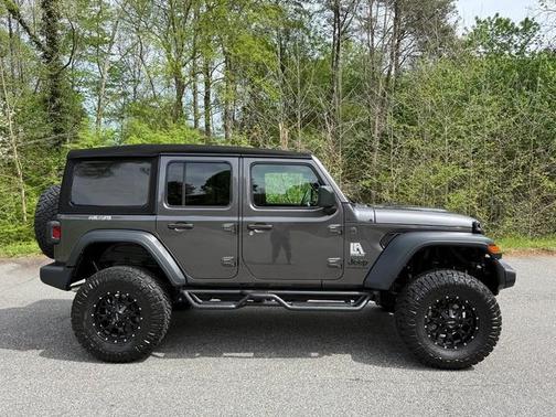 Granite Crystal Clearcoat Metallic 2024 Jeep Wrangler Sport
