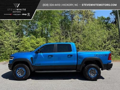Hydro Blue Pearlcoat 2025 RAM 1500 RHO