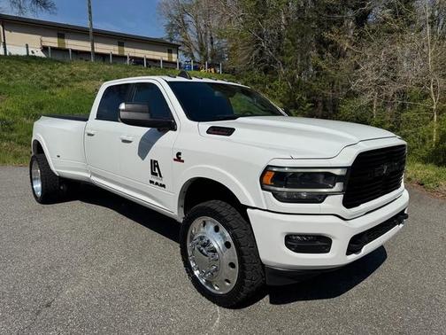 Bright White Clearcoat 2020 RAM 3500 Laramie