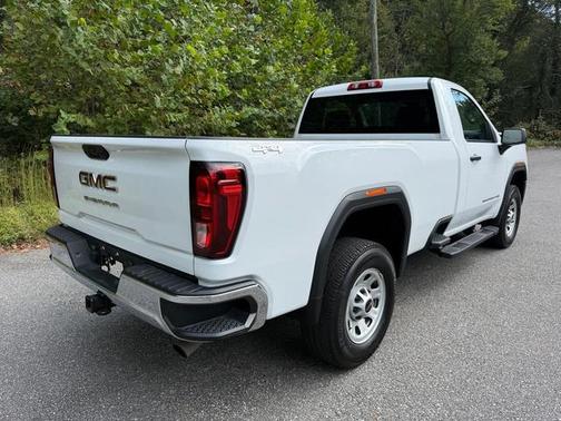 2024 GMC Sierra 2500 Pro
