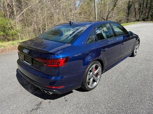 Navarra Blue Metallic 2019 Audi S4 3.0T Premium Plus