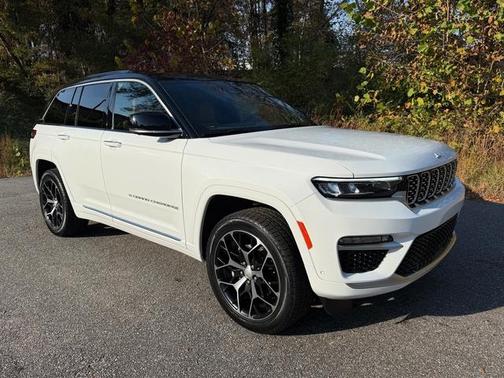 2025 Jeep Grand Cherokee Summit