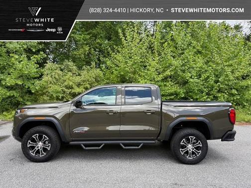 Deep Bronze Metallic 2025 GMC Canyon AT4