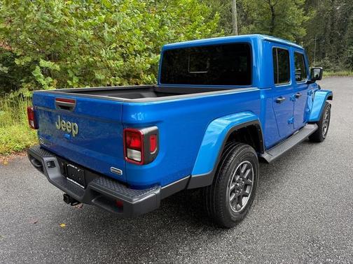 2021 Jeep Gladiator Overland
