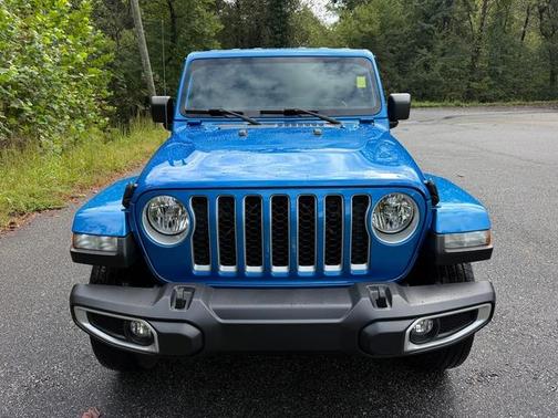2021 Jeep Gladiator Overland