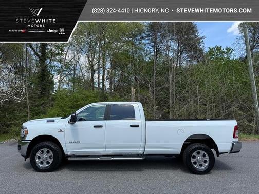 Bright White Clearcoat 2024 RAM 2500 Big Horn