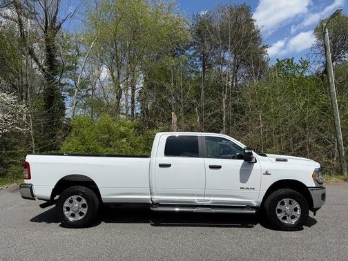 Bright White Clearcoat 2024 RAM 2500 Big Horn