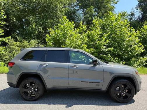 2021 Jeep Grand Cherokee Laredo
