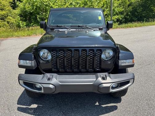 Black Clearcoat 2023 Jeep Gladiator Sport