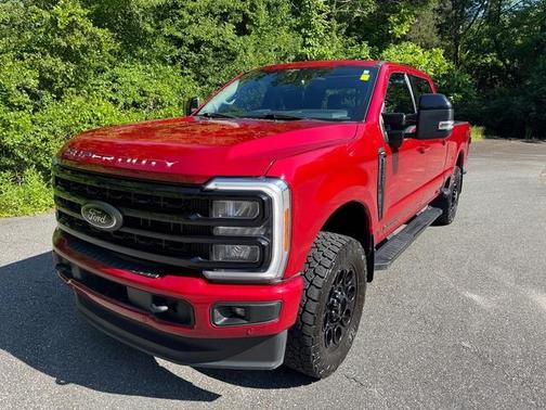 Rapid Red Metallic Tinted Clearcoat 2023 Ford F-250 Lariat