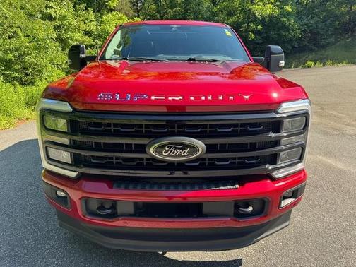 Rapid Red Metallic Tinted Clearcoat 2023 Ford F-250 Lariat