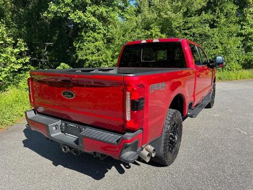 Rapid Red Metallic Tinted Clearcoat 2023 Ford F-250 Lariat