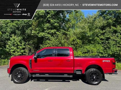 Rapid Red Metallic Tinted Clearcoat 2023 Ford F-250 Lariat