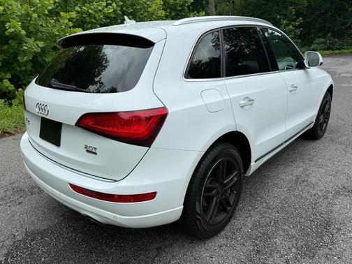 2017 Audi Q5 2.0T Premium Plus