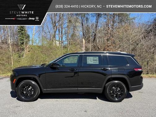 Diamond Black 2026 Jeep Grand Cherokee L Laredo
