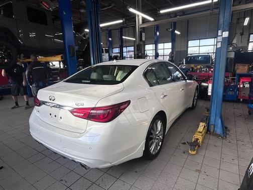 2022 INFINITI Q50 LUXE