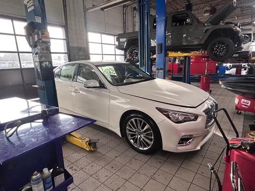 2022 INFINITI Q50 LUXE