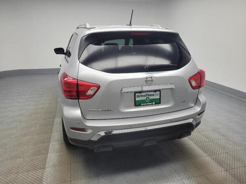 2018 Nissan Pathfinder SL