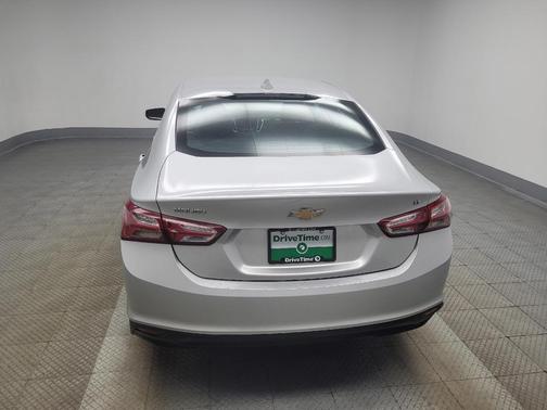 Silver Ice Metallic 2020 Chevrolet Malibu FWD LT