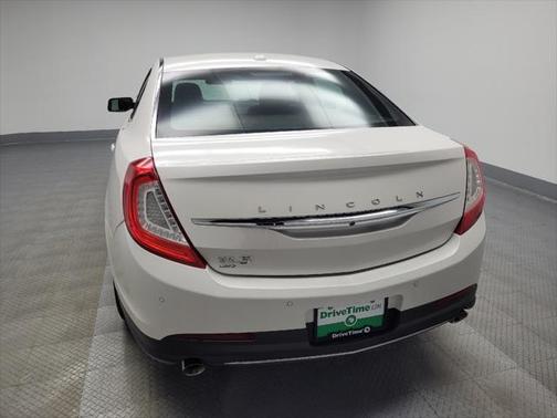 2015 Lincoln MKS Base