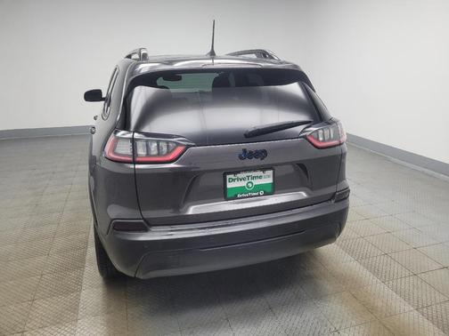 Granite Crystal Metallic Clearcoat 2021 Jeep Cherokee Altitude