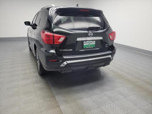 2019 Nissan Pathfinder SV