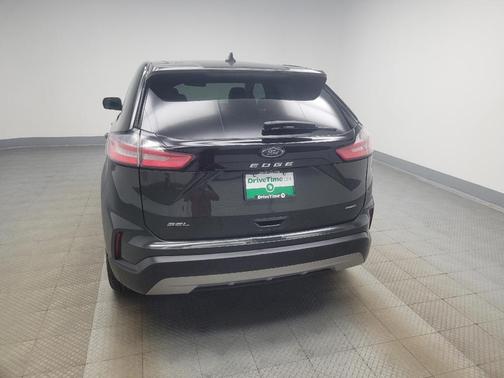 Forged Green Metallic 2022 Ford Edge SEL