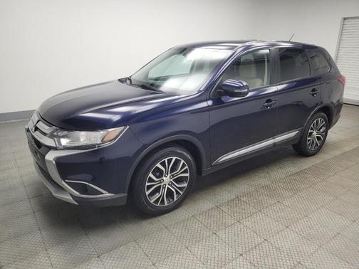 Cosmic Blue Metallic 2016 Mitsubishi Outlander SE