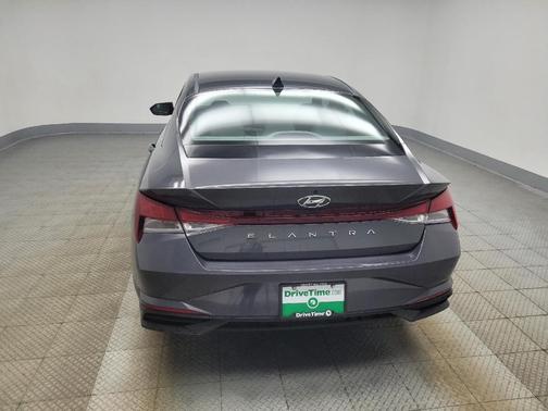 Ecotronic Gray 2023 Hyundai ELANTRA SEL