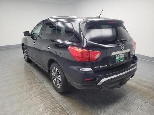 2017 Nissan Pathfinder SL