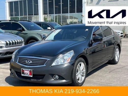 2015 INFINITI Q40 Base