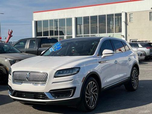 2019 Lincoln Nautilus Reserve