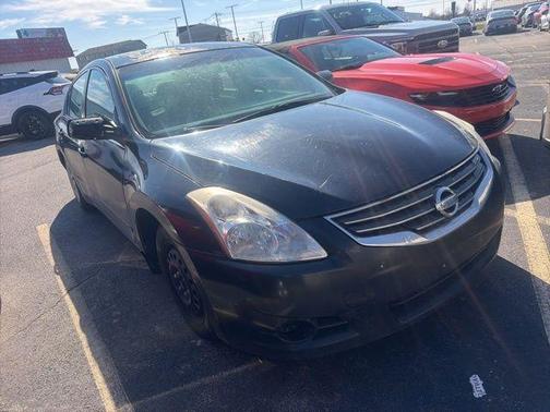 Super Black 2010 Nissan Altima 2.5 S