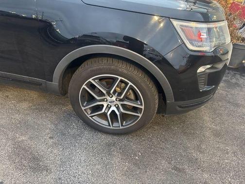 2018 Ford Explorer sport