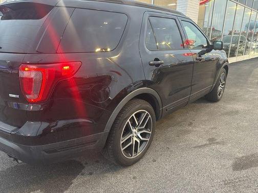 2018 Ford Explorer sport