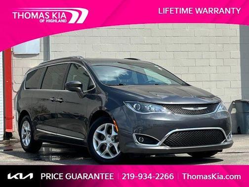 2020 Chrysler Pacifica Touring-L