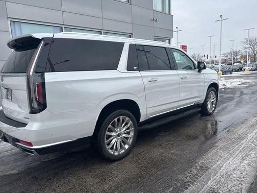 2022 Cadillac Escalade ESV Premium Luxury