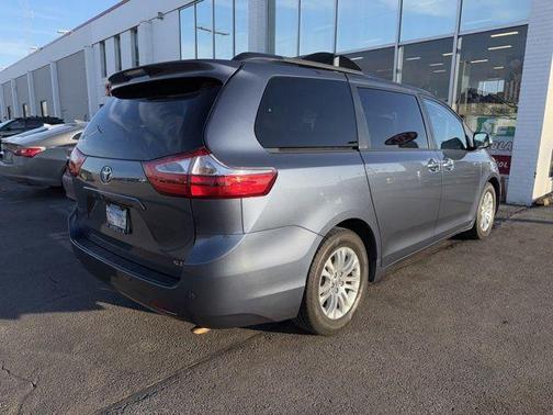 2015 Toyota Sienna XLE Premium