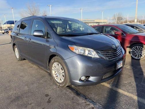 2015 Toyota Sienna XLE Premium