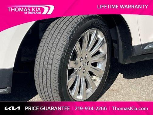 2014 Lincoln MKX Base