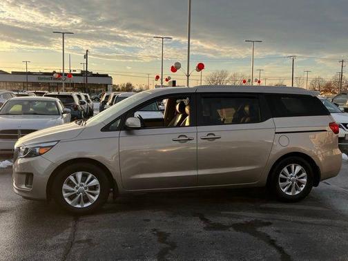 2017 Kia Sedona LX