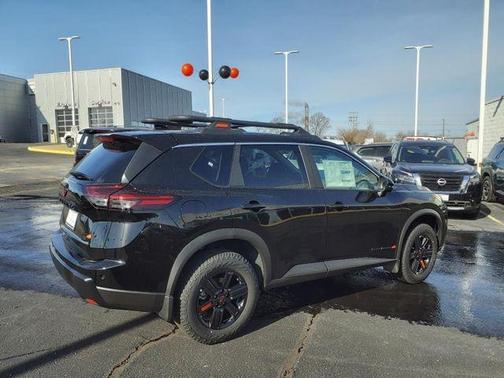 2025 Nissan Rogue Rock Creek