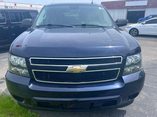 Dark Blue Metallic 2009 Chevrolet Suburban LS