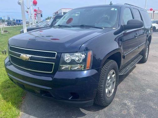 Dark Blue Metallic 2009 Chevrolet Suburban LS