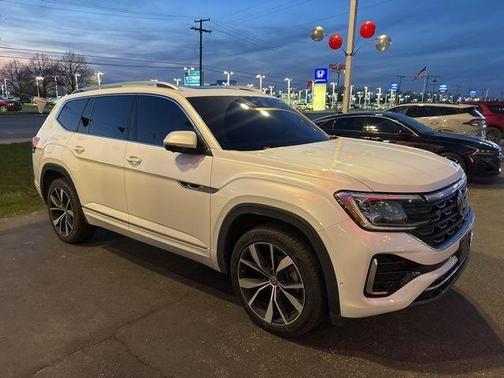 2024 Volkswagen Atlas 2.0T SEL Premium R-Line