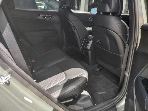 Jungle Green 2025 Kia Sportage X-Pro