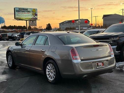 2014 Chrysler 300 Base